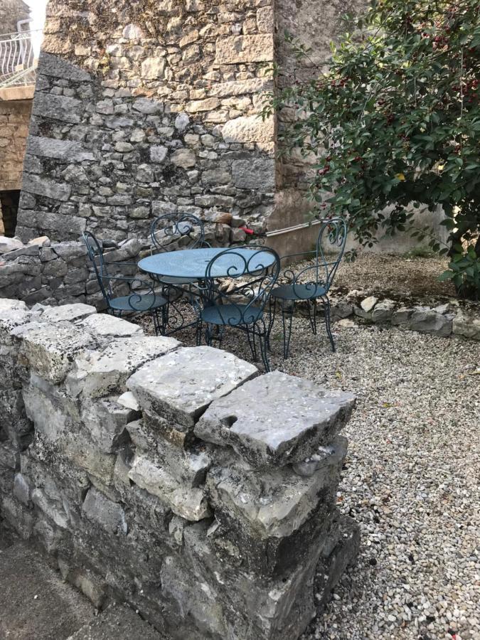 Le Mas Du Paradis Bleu Saint-Andre-de-Cruzieres Zewnętrze zdjęcie